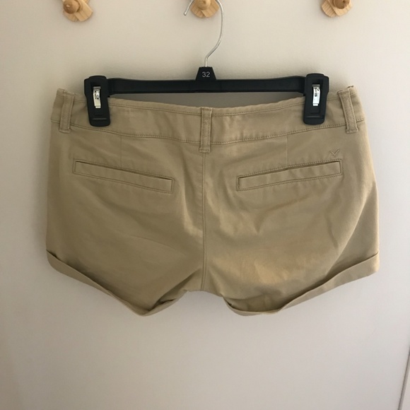 AE Khaki Shorts - Picture 3 of 5